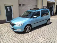 Gebraucht Skoda Roomster Plus Edition 105 PS (77 kW) 2012 Miami blau metallic Van / Kleinbus