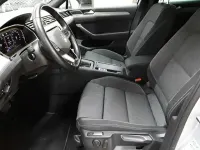 Gebraucht VW Passat Business 150 PS (110 kW) 2023 Scale silver metallic Kombi