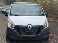 Gebraucht Renault Trafic 95 PS (69 kW) 2016 Weiß Van / Kleinbus