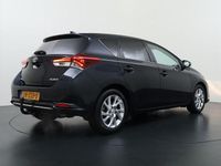 Gebraucht Toyota Auris Business Edition 116 PS (85 kW) 2016 Grau Limousine