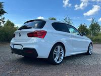 Gebraucht BMW 116 M Sport 109 PS (80 kW) 2015 Weiß Kleinwagen