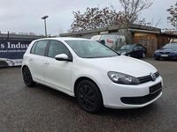 Gebraucht VW Golf VII 105 PS (77 kW) 2012 Candyweiß Limousine