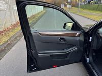 Second-hand Mercedes E250 204 CP (150 kW) 2010 Negru Berlinǎ