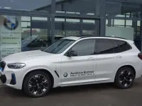 Gebraucht BMW iX3 Sport Line 80 kW (109 PS) 2023 Mineralweiß SUV