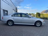 Second-hand BMW 525 192 CP (141 kW) 2000 Argintiu Berlinǎ