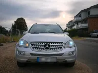 Gebraucht Mercedes ML320 224 PS (164 kW) 2006 Silber SUV