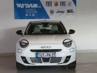 Neu Fiat 600 Icon 101 PS (74 kW) 2026 Gelato weiß SUV