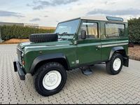Gebraucht Land Rover Defender 113 PS (83 kW) 1995 Grün Kombi