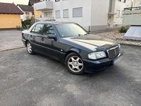 Gebraucht Mercedes C180 122 PS (89 kW) 1999 Schwarz Limousine