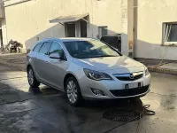 Gebraucht Opel Astra 110 PS (80 kW) 2012 Silber Kombi