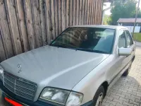 Gebraucht Mercedes C180 122 PS (89 kW) 1997 Silber Limousine