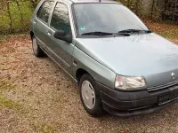 Gebraucht Renault Clio 54 PS (39 kW) 1993 Silber Kleinwagen