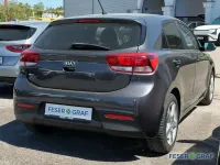 Gebraucht Kia Rio DREAM-TEAM Edition 99 PS (72 kW) 2018 Graphite grau Limousine