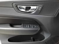 Gebraucht Volvo XC60 Momentum 197 PS (144 kW) 2022 Denim blue metallic SUV