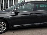 Gebraucht VW Passat Business 150 PS (110 kW) 2020 Grau Limousine