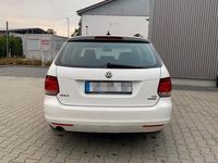 Gebraucht VW Golf VI 105 PS (77 kW) 2010 Weiß Kleinwagen