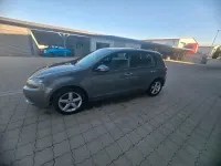 Gebraucht VW Golf VI 122 PS (89 kW) 2009 Grau Limousine