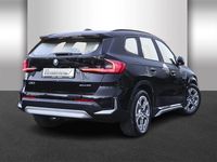 Gebraucht BMW iX1 Luxury Line 230 kW (313 PS) 2023 Schwarz SUV