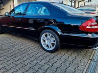 Gebraucht Mercedes E500 Avantgarde 306 PS (225 kW) 2004 Schwarz Limousine