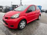 Gebraucht Toyota Aygo 68 PS (50 kW) 2009 Rot Kleinwagen