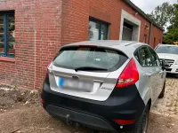 Gebraucht Ford Fiesta 65 PS (47 kW) 2012 Silber Kleinwagen