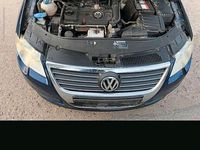 Usata VW Passat 122 CV (89 kW) 2008 Blu Station wagon