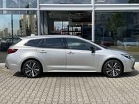 Neu Toyota Corolla 178 PS (130 kW) 2025 Silber Kombi