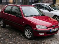 Gebraucht Peugeot 106 75 PS (55 kW) 1999 Rot Kleinwagen
