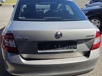 Gebraucht Skoda Rapid Active 95 PS (69 kW) 2019 Cappuccinobeige metallic Kleinwagen