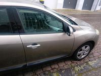 Gebraucht Renault Mégane 102 PS (75 kW) 2009 Gold Limousine