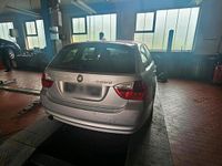 Używany BMW 320 163 KM (119 kW) 2007 Srebrny Kombi