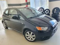 Gebraucht Mitsubishi Colt 95 PS (69 kW) 2012 Schwarz Kleinwagen
