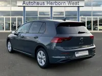 Gebraucht VW Golf VIII Life 150 PS (110 kW) 2025 Grau Limousine