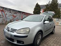 Gebraucht VW Golf V 115 PS (84 kW) 2004 Silber Kleinwagen