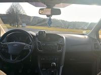 Gebraucht Ford Focus 125 PS (91 kW) 2016 Braun Limousine