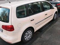 Gebraucht VW Touran 140 PS (102 kW) 2015 Gelb Van / Kleinbus