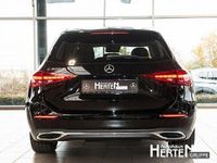 Gebraucht Mercedes C300e Avantgarde 313 PS (230 kW) 2024