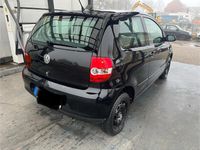 Gebraucht VW Fox 54 PS (39 kW) 2008 Schwarz Kleinwagen