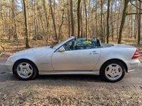 Gebraucht Mercedes SLK230 197 PS (144 kW) 2001 Silber Cabrio