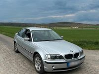 Second-hand BMW 318 143 CP (105 kW) 2003 Argintiu Berlinǎ