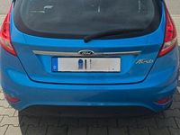 Gebraucht Ford Fiesta Titanium 95 PS (69 kW) 2011 Blau Limousine