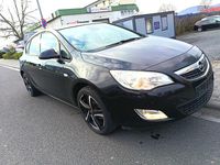 Gebraucht Opel Astra 115 PS (84 kW) 2011 Schwarz Limousine