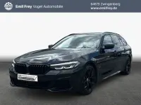 Gebraucht BMW 520 Performance 190 PS (139 kW) 2023 Saphirschwarz metallic Limousine