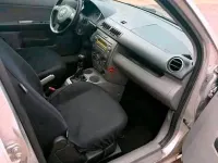 Gebraucht Mazda 2 75 PS (55 kW) 2003 Silber Kleinwagen