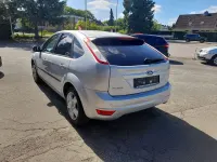 Gebraucht Ford Focus Style 101 PS (74 kW) 2010 Silber Limousine