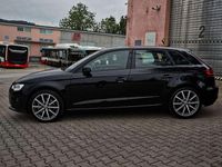 Gebraucht Audi A3 Sport 184 PS (135 kW) 2019 Schwarz Limousine