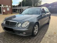 Gebraucht Mercedes E220 150 PS (110 kW) 2004 Blau Kombi