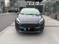 Gebraucht Ford Fiesta 75 PS (55 kW) 2014 Grau Kleinwagen