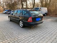 Gebraucht Mercedes C280 231 PS (169 kW) 2005 Schwarz Kombi