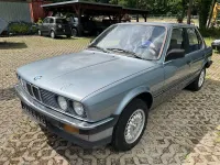 Gebraucht BMW 318 102 PS (75 kW) 1987 Silber Limousine